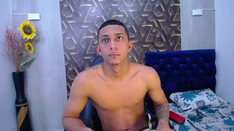 dominic_smith_ online show from March 30, 3:18 am