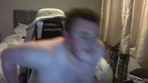 dominicb03 online show from March 25, 10:47 pm