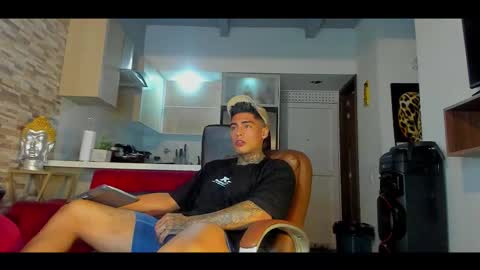 Only fans Ronnie col---InstaRonniecolleman  online show from October 27, 1:52 am