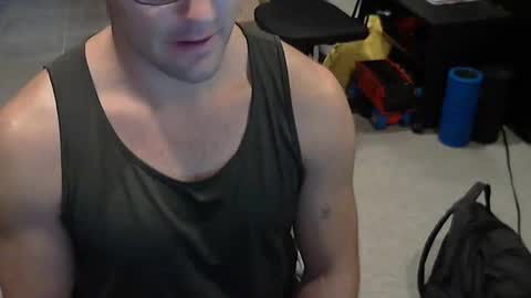 Snapshot of domjfriesen1541 chatting on October 28, 2:30 pm domjfriesen1541 online show from October 28, 2:30 pm