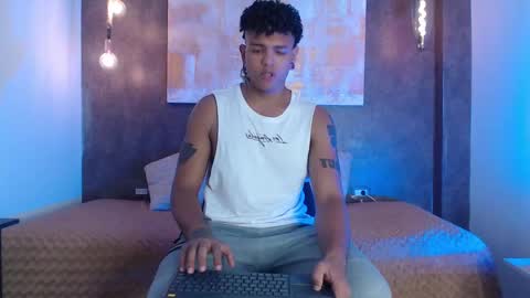 jaden online show from December 4, 1:42 pm