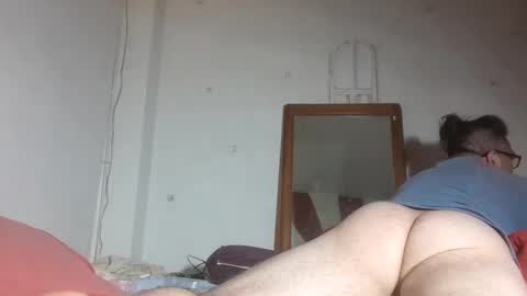 Snapshot of dragonred221 chatting on October 9, 3:00 am dragonred221 online show from October 9, 3:00 am