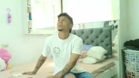 Snapshot of drake_the_kingmaster chatting on March 1, 2:44 pm ig kingmaster777 online show from March 1, 2:44 pm