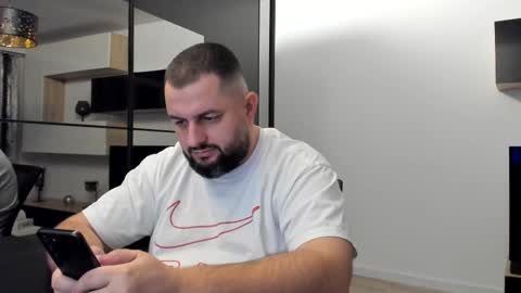 Draven A online show from February 18, 9:09 pm