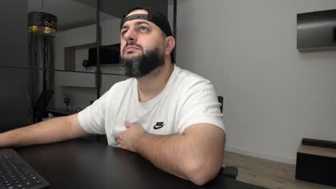 DravenPeak online show from October 25, 3:08 am