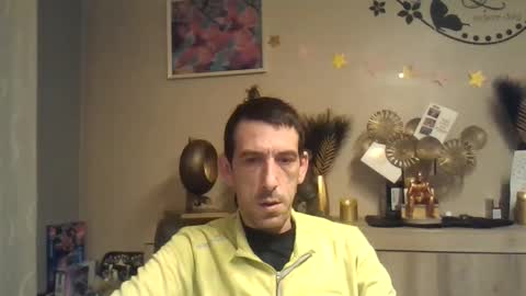 dreamguy38 online show from December 23, 3:40 am