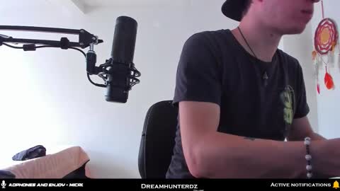 Your lord. - ONLINE  1500 Pm to 2100 Pm - New York Hour online show from November 25, 9:28 pm