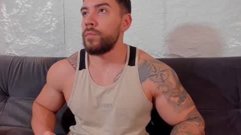 Snapshot of dreammr1 chatting on October 18, 7:52 pm cris online show from October 18, 7:52 pm