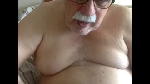 drnick069 online show from February 3, 9:09 pm