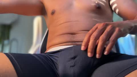 Snapshot of dudewithcams chatting on December 31, 1:30 pm dudewithcams online show from December 31, 1:30 pm