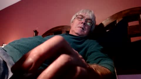 Snapshot of dug38 chatting on February 26, 12:49 am Doug online show from February 26, 12:49 am