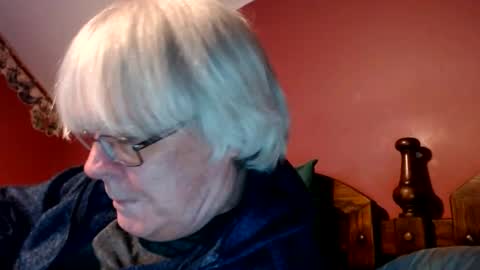 Snapshot of dug38 chatting on January 23, 1:08 am Doug online show from January 23, 1:08 am