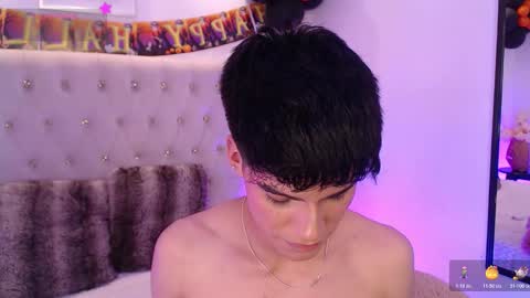 Snapshot of dulcey_ chatting on October 19, 5:56 am Dulcey online show from October 19, 5:56 am