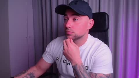 DuncanStone online show from April 9, 6:19 am