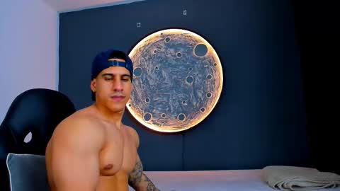 duran_dhikol1 online show from November 21, 1:37 am