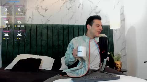 Snapshot of dustin_sonne chatting on February 16, 3:26 am Dustin Sonne online show from February 16, 3:26 am