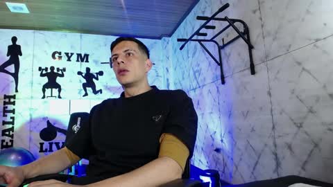 Dustin Sonne online show from April 17, 3:42 am