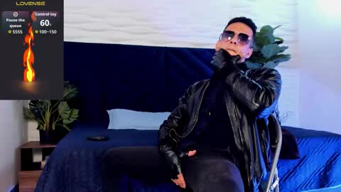 Dustin Sonne online show from October 30, 5:09 am