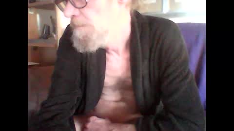 Snapshot of dutchpenis63 chatting on January 9, 3:23 pm dutchpenis63 online show from January 9, 3:23 pm