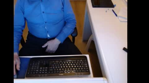 dutchpornking2 online show from April 3, 5:21 pm