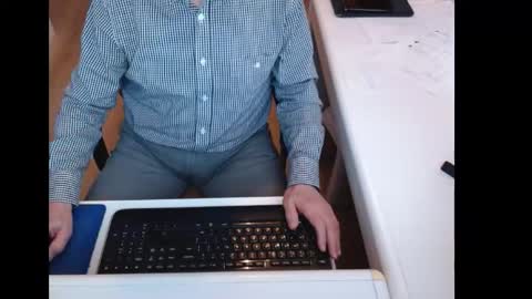 dutchpornking2 online show from March 30, 11:22 am