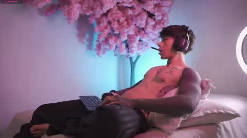 Dwayne xx online show from July 16, 1:23 am