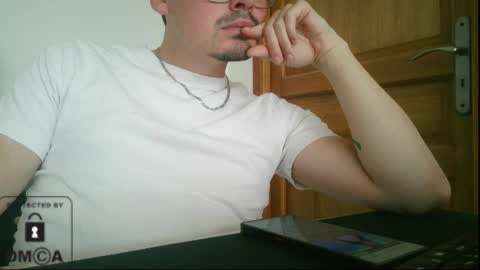 dy22__ online show from November 18, 10:30 am