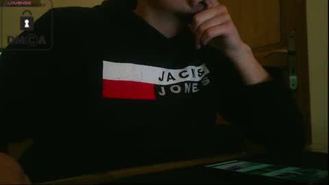 dy22__ online show from November 24, 5:14 pm