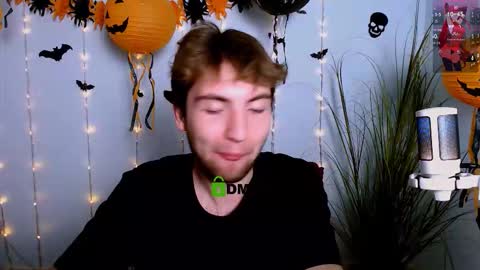 Snapshot of dylan_bold chatting on October 22, 7:38 pm dylan_bold online show from October 22, 7:38 pm