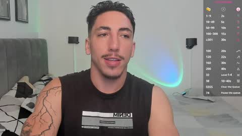 Snapshot of dylan_spencer chatting on January 27, 12:33 am Bryan model independient online show from January 27, 12:33 am