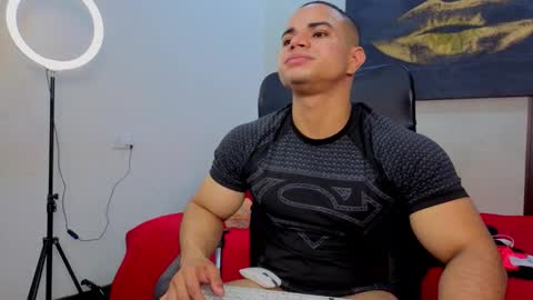 dylanguss online show from October 3, 2:33 pm