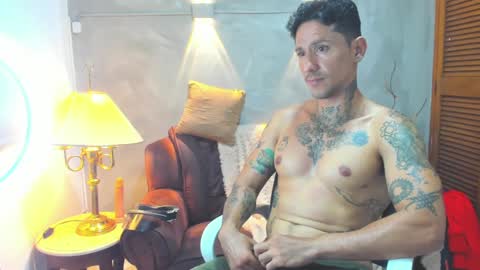 D Y L A N online show from January 9, 1:08 am