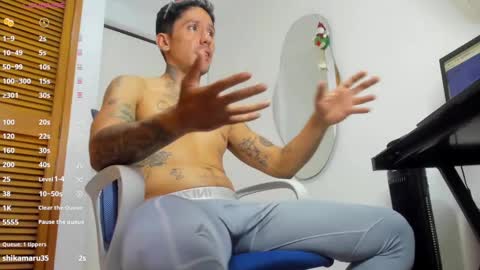 D Y L A N online show from December 6, 8:40 pm