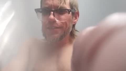 Emocumm4ya online show from December 3, 5:02 am