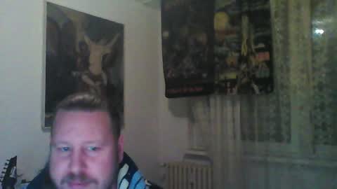 Edward online show from December 11, 7:10 pm