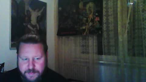 Edward online show from October 11, 5:39 pm