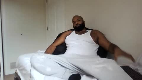 Snapshot of eddiejonez chatting on October 31, 4:21 pm eddiejonez online show from October 31, 4:21 pm