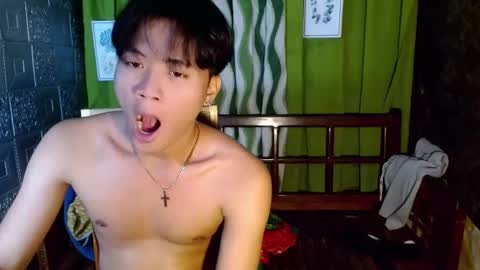 edelcum_xx online show from February 25, 6:20 pm