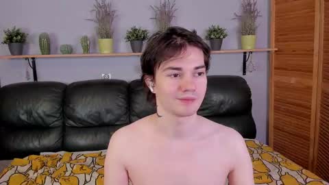 Snapshot of edgar_luck chatting on October 13, 9:54 pm Edgar online show from October 13, 9:54 pm