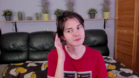 Snapshot of edgar_luck chatting on October 15, 11:23 pm Edgar online show from October 15, 11:23 pm