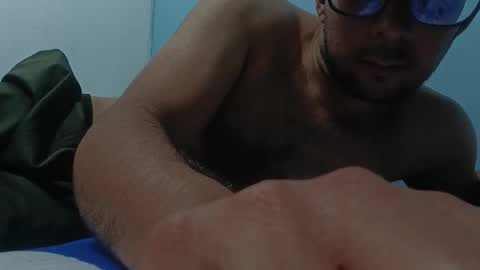 edrik_92 online show from March 23, 1:44 am