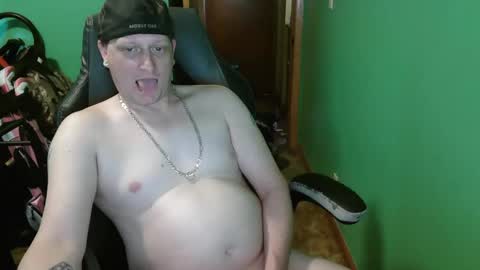 edwardaims_2please online show from April 18, 5:58 pm