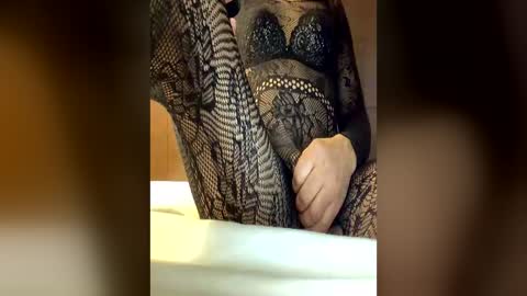 Edwardjojo22 online show from June 18, 12:45 am