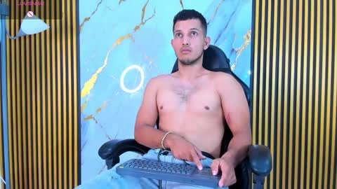 Snapshot of eimyandmaxi chatting on September 27, 10:07 pm I AM ALONE TODAY EIMY IS A BIT SICK online show from September 27, 10:07 pm