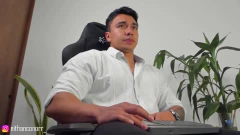 Snapshot of eithanconor1 chatting on September 11, 1:59 am EITHAN CONOR online show from September 11, 1:59 am