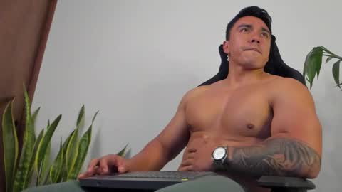 Snapshot of eithanconor1 chatting on September 23, 3:22 pm EITHAN CONOR online show from September 23, 3:22 pm