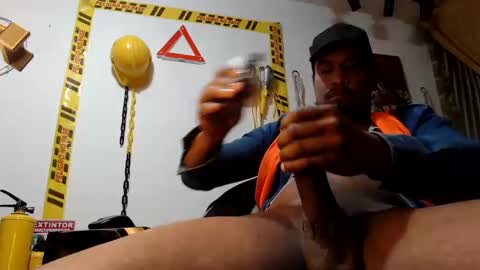 elcaballeroblack online show from October 4, 11:42 pm