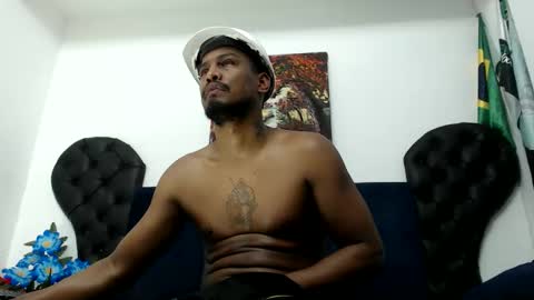elcaballeroblack online show from May 19, 3:13 am