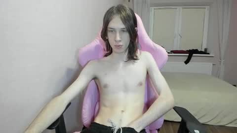 eleganc3 online show from November 19, 9:25 pm