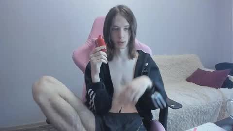 eleganc3 online show from February 10, 7:24 am